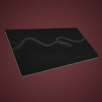 Tapis Serpent Dark Core vu de trois quarts, silhouette lisible
